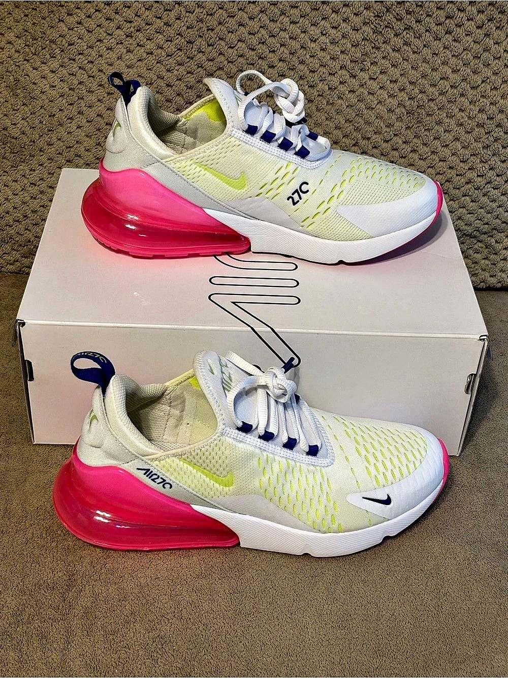 Nike Air Max 270 Sneakers White & Pink US 9.5